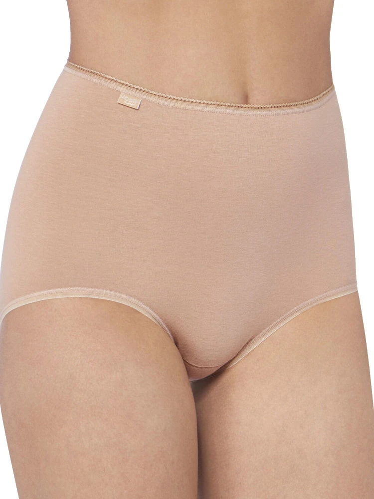 Sloggi 24/7 Cotton Maxi Brief (3 Pack) 7 Sloggi 24/7 Cotton Maxi Brief (3 Pack) - Image 7
