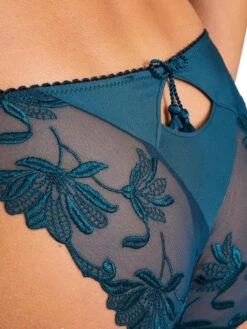 Aubade Lovessence St-Tropez Short 16 Aubade Lovessence St-Tropez Short -Full Curve Bra Sales braforme aubade lovessence rm27 img b 0a4e000a c0bf 4f4b aa34 10a62f8ec058