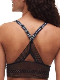 Chantelle No Icons Wireless Triangle Bra - Black 9 Chantelle No Icons Wireless Triangle Bra - Black -Full Curve Bra Sales braforme chantelle lingerie t00c30 011 6