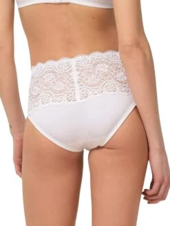 Triumph Amourette 300 Maxi X 24 Triumph Amourette 300 Maxi X -Full Curve Bra Sales braforme triumph 10166772 0003 b