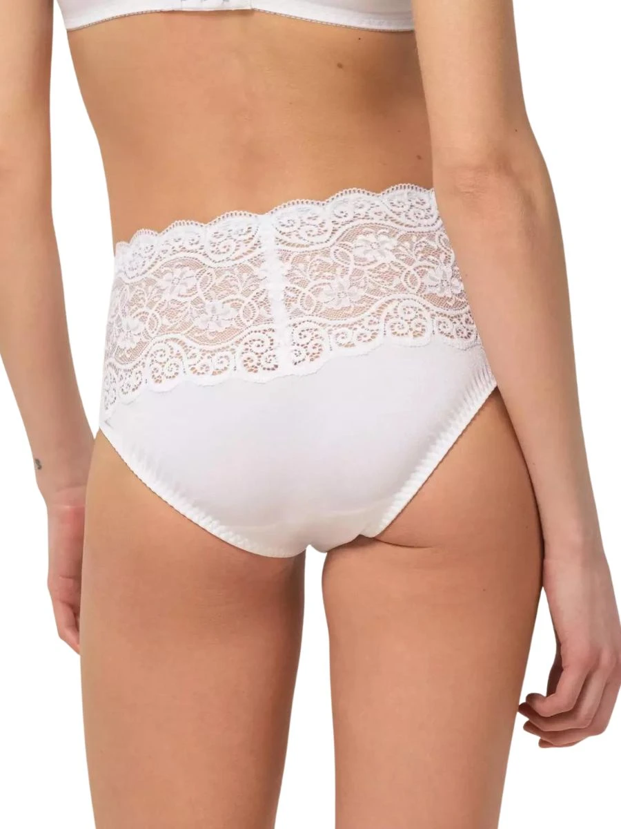 Triumph Amourette 300 Maxi X 5 Triumph Amourette 300 Maxi X - Image 5