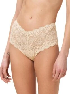 Triumph Amourette 300 Maxi X 39 Triumph Amourette 300 Maxi X -Full Curve Bra Sales braforme triumph amourette lingerie 10166772 0026 skin f